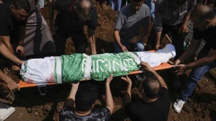 Pemakaman Loujain Musleh, Rabu (4/9/2024), gadis Palestina yang tewas ditembak tentara Israel saat mengintip penyerbuan di samping rumahnya di Kafr Dan, dekat Jenin di Tepi Barat, Selasa (3/9/2024).