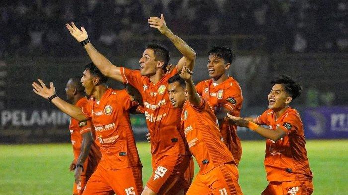 Persiraja Banda Aceh berhasil meraih tiga poin lagi berkat sundulan Pires ke gawang Sada Sumut FC di Stadion Harapan Bangsa, Sabtu (30/9/2023) malam.