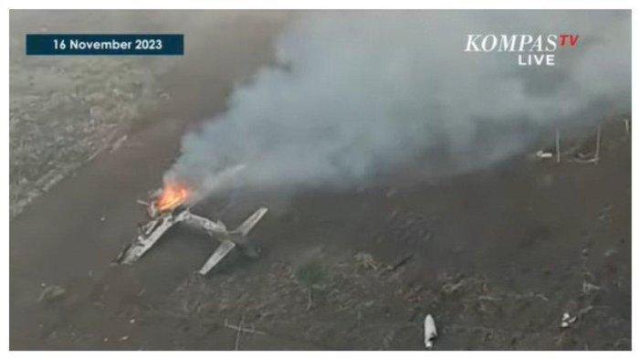 Pesawat TNI AU mengalami kecelakaan di Pasuruan, Jawa Timur hari ini, Kamis (16/11/2023) sekitar pukul 11.20 WIB (YouTube Kompas TV)