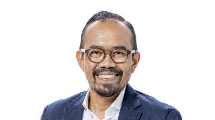Direktur Utama (Dirut) PT Pertamina Patra Niaga, Riva Siahaan yang ditetapkan oleh Kejagung sebagai tersangka korupsi minyak mentah yang ditaksir merugikan negara mencapai Rp193,7 triliun.