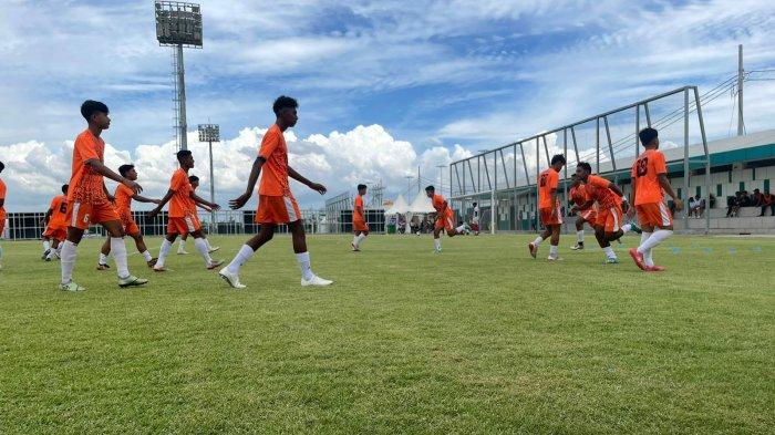Skuad Persidi Idi yang mewakili Aceh pada piala Soeratin U-17 di Surabaya, Minggu (20/1/2024).