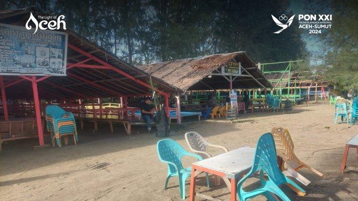 Suasana Pantai Laut Jangka, yang terletak di Desa Jangka Mesjid, Kabupaten Bireuen, menjadi salah satu objek wisata pantai yang paling populer di wilayah tersebut.