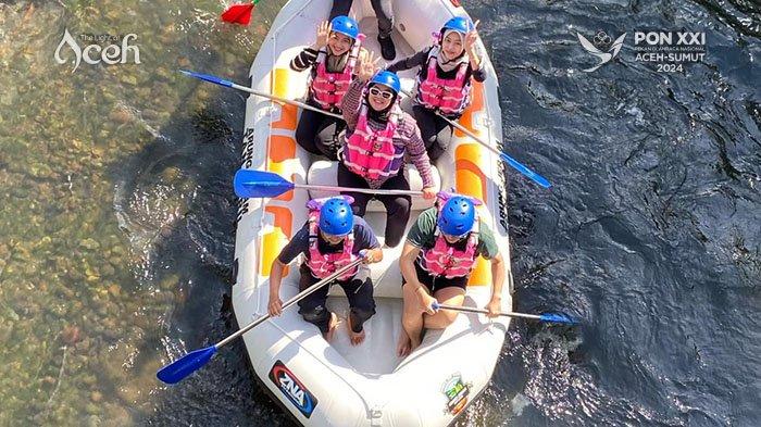Tansaril Rafting, salah satu lokasi arung jeram yang sangat diminati yang terletak di Kampung Tansaril, Kecamatan Bebesen, Kabupaten Aceh Tengah. 