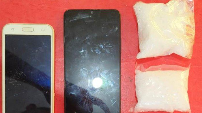Tersangka dan barang bukti narkoba yang diamankan petugas dari wilayah Sumatera Utara.