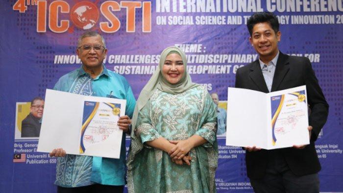 Dari seratusan peserta yang  mengikuti ICOSTI 2023, sebanyak 12 peserta dinyatakan sebagai kategori “best paper” dan “best presenter”.
