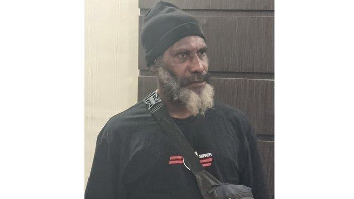 Viktor Makamuke, Panglima TNPB Wilayah IV Bomberai sekaligus Penasihat Militer Kodap IV Wilayah Sorong Raya - Sosok Panglima Tentara Nasional Papua Barat (TNPB) di Wilayah Bomberai, Viktor Makamuke yang ditangkap polisi.