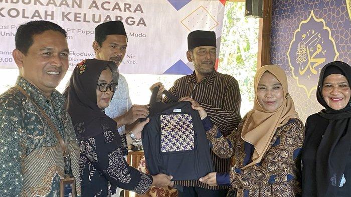 LUNCURKAN SEKOLAH KELUARGA