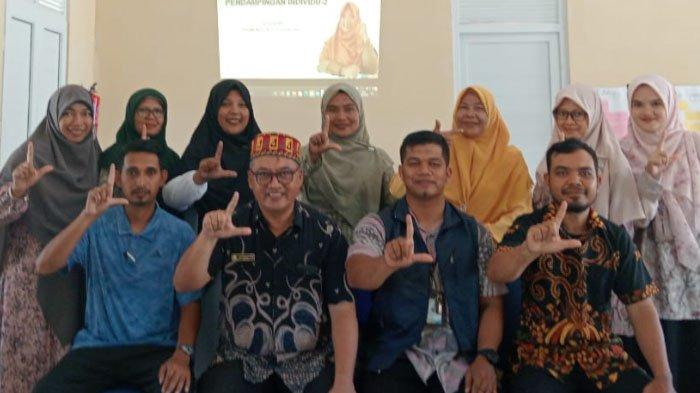 SMA Negeri 3 Seulimeum mengadakan presentasi pemaparan visi guru penggerak di ruang Tata Usaha setempat, Kamis (8/8/2024). 