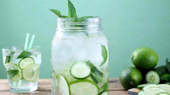 Mencegah Kanker hingga Menurunkan Tekanan Darah, Berikut ini 7 manfaat infused water mentimun