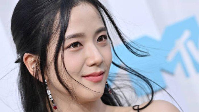 Jisoo Blackpink menghadiri MTV Video Music Awards 2022 di Prudential Center pada 28 Agustus 2022 di Newark, New Jersey.