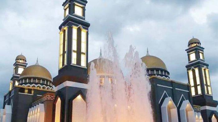 Keindahan Masjid At-Taqwa Kutacane, Aceh Tenggara, mengundang takjub bagi yang melihatnya.