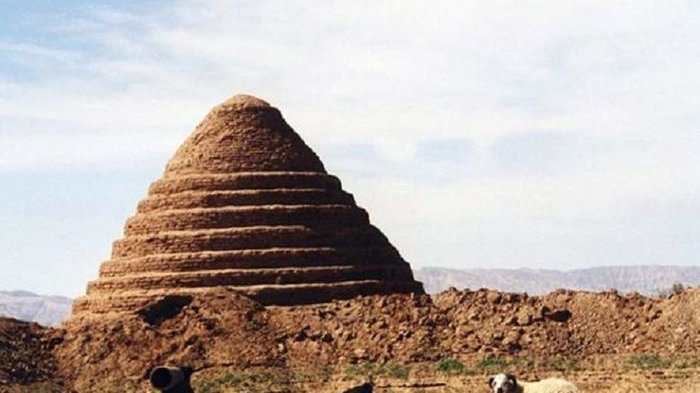 Yakhchal di gurun Iran