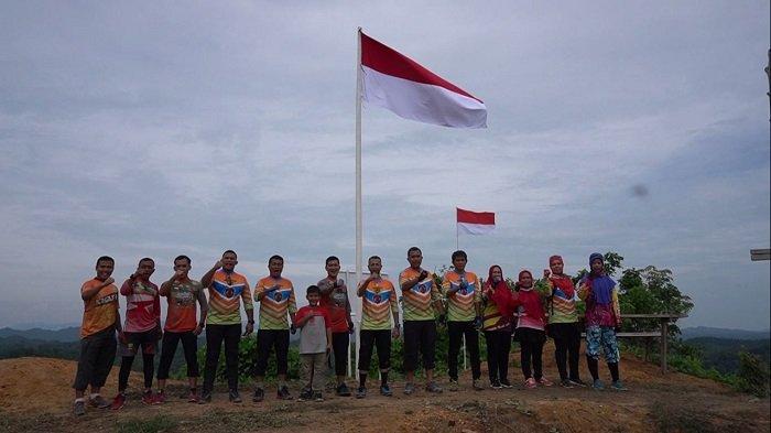 Dandim Atim dan L-Bike Kibarkan Merah Putih di Bukit Alue Rimoeng ...