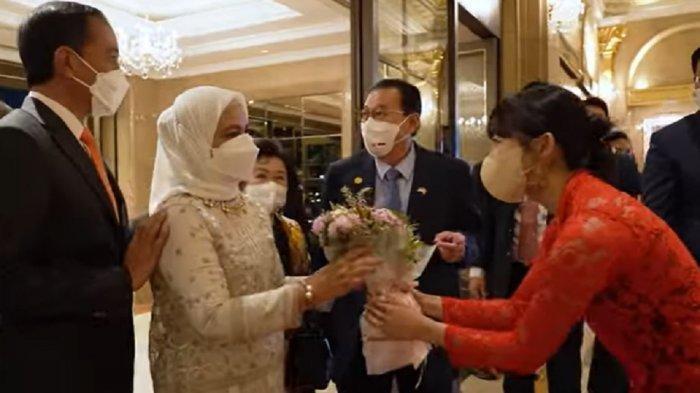 Momen Dita Karang bertemu dengan Presiden Jokowi dan Iriana.