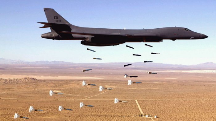 pesawat pembom strategis Rockwell B-1 Lancer