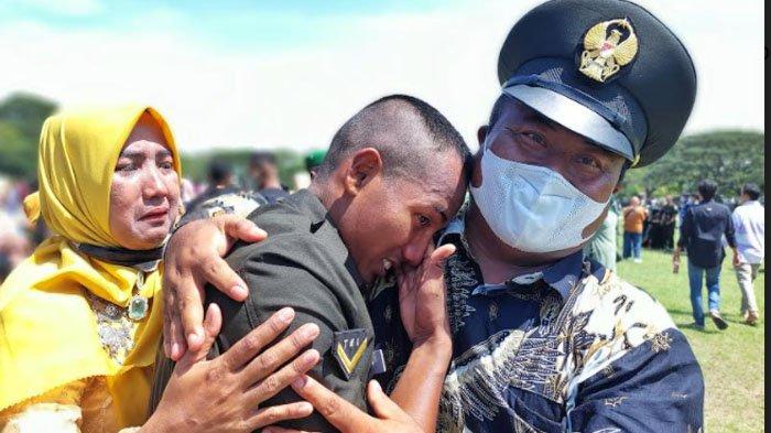 Simpuh Sujud Prajurit TNI yang Disumpah Hingga Tangis Haru Pecah di ...