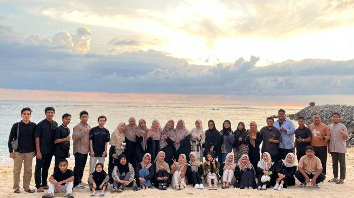 Tim RUMAN Aceh Berbuka Puasa di Pantai Pulau Kapuk