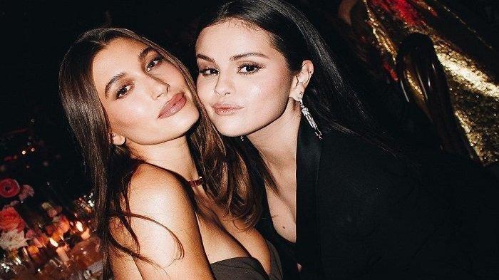 Selena Gomez dan Hailey Beiber foto bareng untuk pertama kalinya