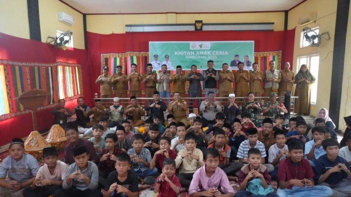 455 Anak di Simeulue Ikut Sunatan Massal, Kolaborasi Baitul Mal dan Dompet Dhuafa Aceh