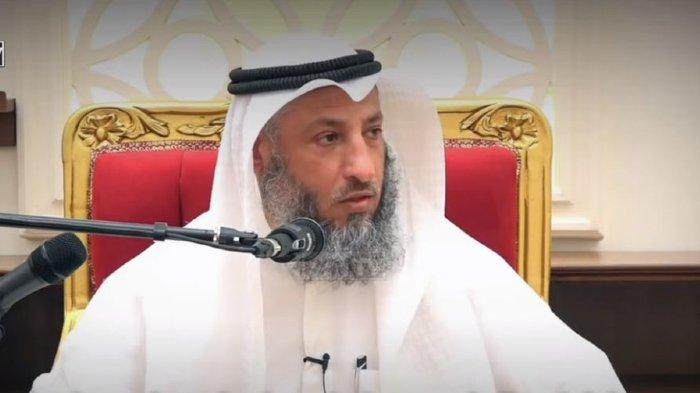 Hukum Membaca Surah di Rakaat Ketiga dan Keempat dalam Salat, Berikut Penjelasan Syaikh Utsman bin Muhammad Al-Khamis.