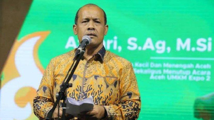 Rektor UBBG Lepas Puluhan Atlet untuk Berlaga di Pomda XIX Aceh Tahun 2025  - Serambinews.com