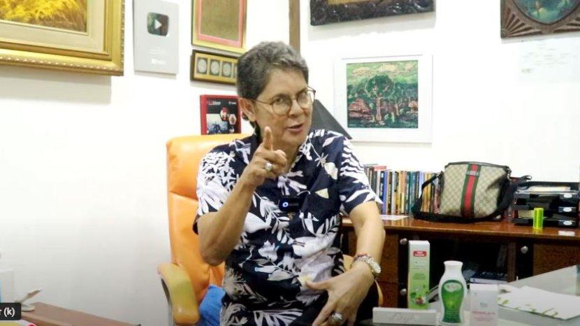 Tak Perlu Takut Keramas Saat Haid, Ini Fakta Penting dari dr Boyke yang Wajib Kamu Tahu!