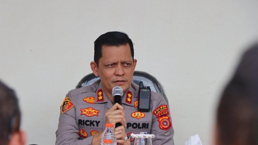 Jalan Santai Bhayangkara Polres Aceh Selatan, Yatim Dapat Hadiah Umrah, Sepmor Diraih Peserta Wanita - Serambinews.com