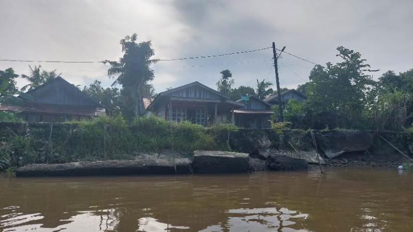 Tanggul Sungai Rintis Singkil Sudah Bertahun-tahun Ambruk, Hingga Kini belum Diperbaiki 