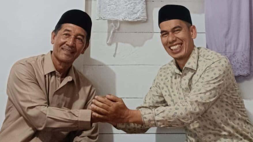 PASANGAN BERIMAN - Bacabup dan bacawabup Aceh
Aceh pada Pilkada 2024, Bardan Sahidi dan Karimansyah berjabat tangan. Pasangan Beriman ini akan segera dideklarasikan oleh partai pengusung, dalam waktu dekat.