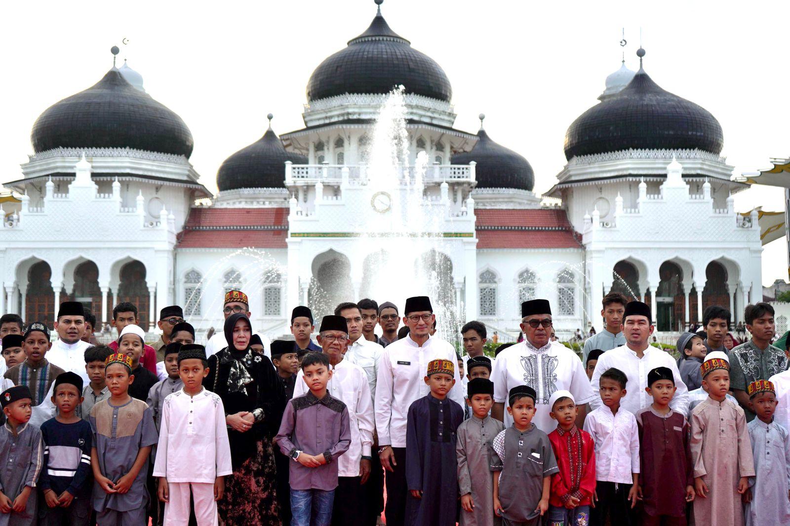 Pj Gubernur Santuni Anak Yatim di Aceh Ramadhan Festival, Total 406 Anak