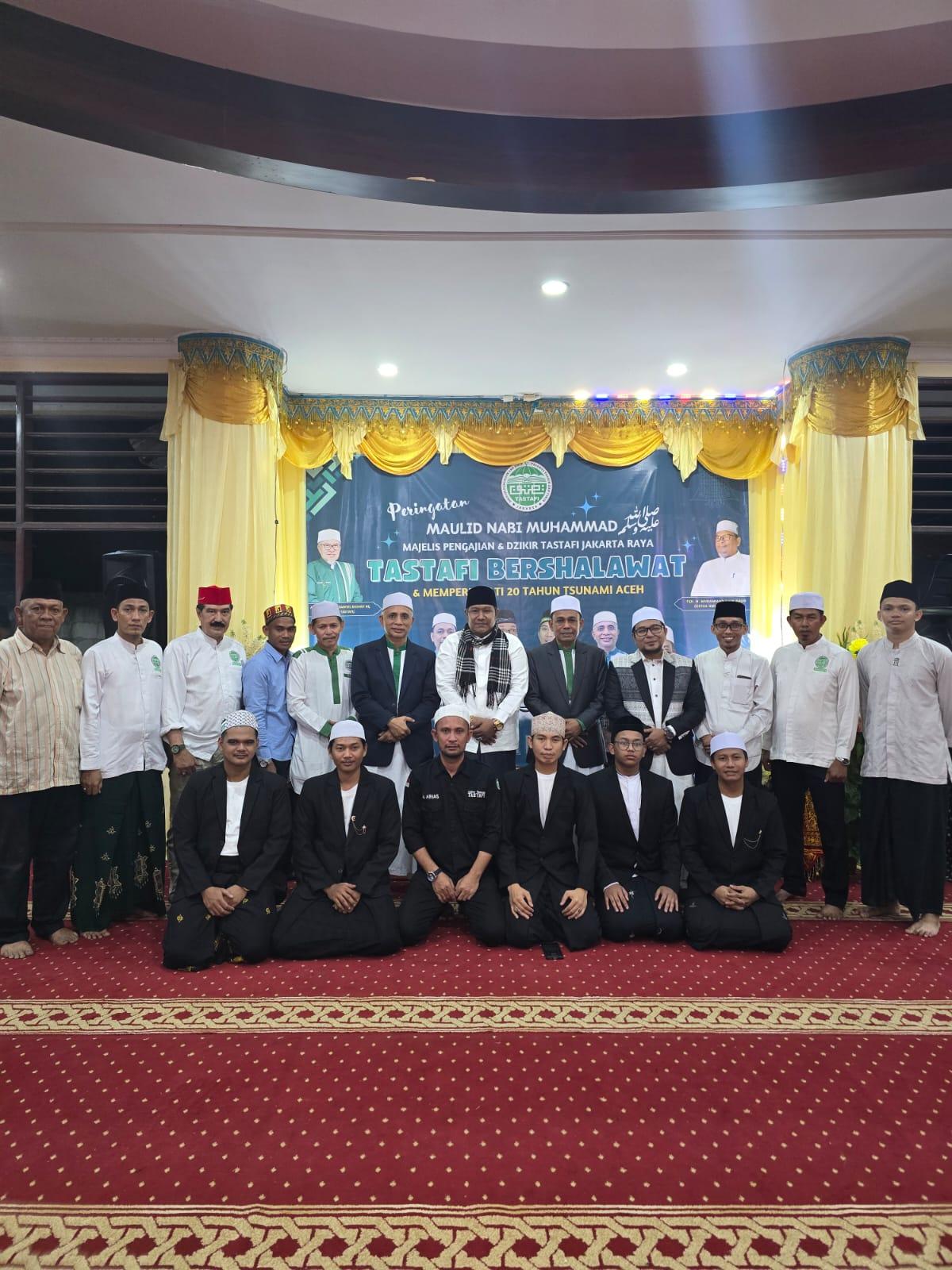 MAULID NABI - Anggota DPD RI Tgk Ahmada ikut menghadiri  kegiatan memperingati Maulid Nabi Muhammad SAW di Meunasah Aceh Pasar Minggu, Jakarta Selatan, Jumat (27/12/2024)