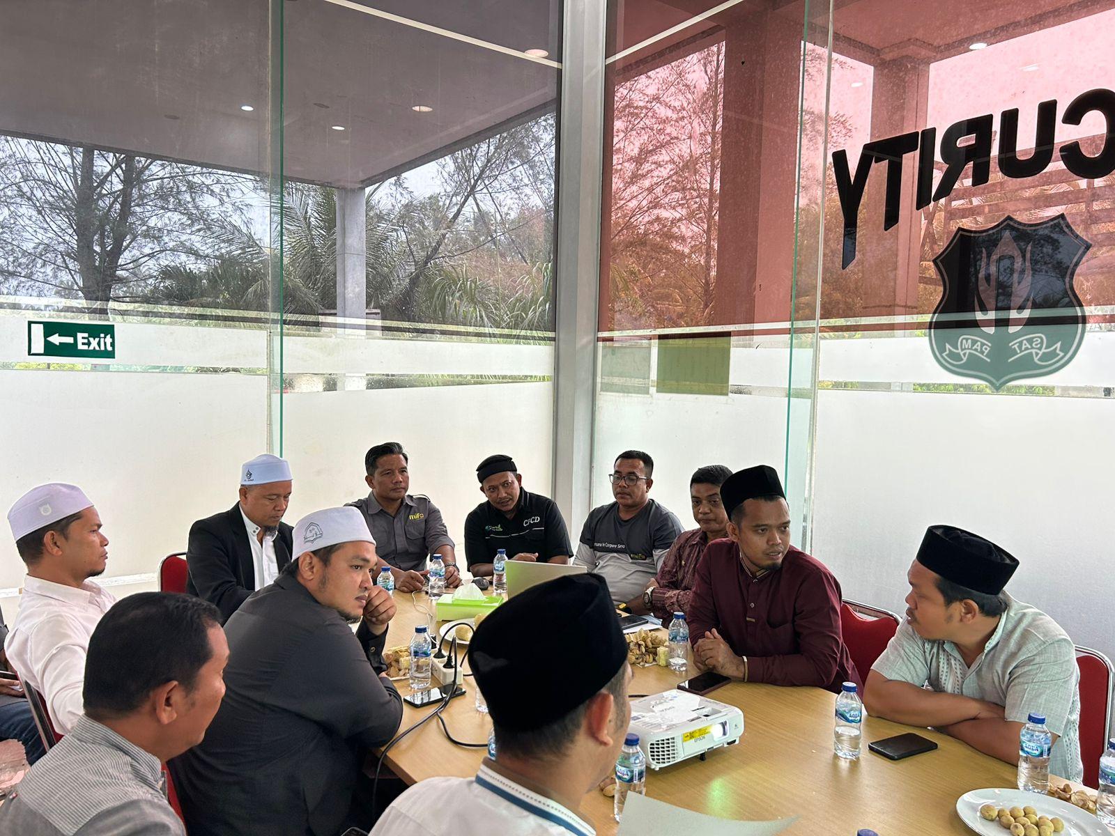 Rapat membahas program pembinaan dayah PT Mifa tahun 2024,