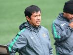 pelatih-timnas-u-19-indra-sjafri-seusai-memimpin-latihan_20171117_094439.jpg