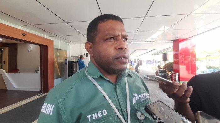 SEBARAN: Jr. Assistan II CSR & SMAPP Pertamina Patra Niaga Regional Papua Maluku, Theodorus Frets Gabure.