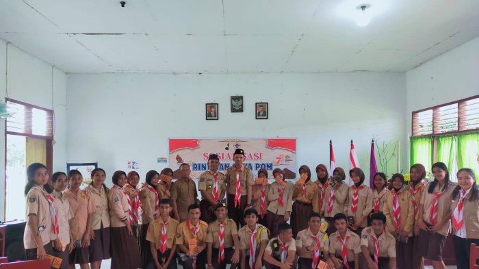 Badan Pengawas Obat dan Makanan (BPOM) Ambon bersama Kwartir Cabang (Kwarcab) Maluku Tengah menggelar sosialisasi Rintisan Satuan Karya Pramuka Pengawas Obat dan Makanan (Saka POM) di SMK Negeri 1 Maluku Tengah, Senin (14/08/2023) lalu.