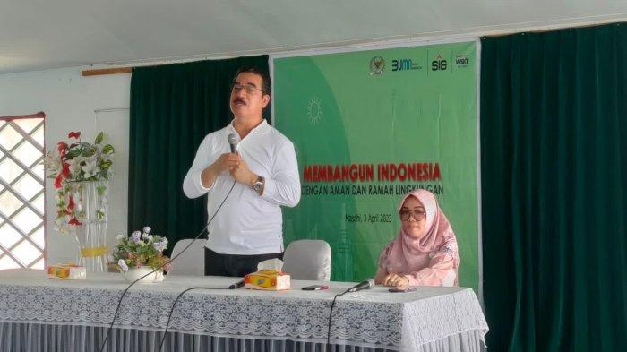 MALUKU: Anggota Komisi VI DPR RI Fraksi Partai Gerindra, Hendrik Lewerissa menyebut pembangunan infrastruktur sangat penting untuk proses transformasi ekonomi menuju visi Indonesia Maju 2045.