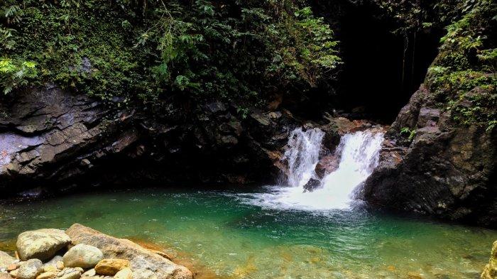 Air terjun Waai yang terletak di Desa Waai, Maluku Tengah, Minggu (25/06/2023)