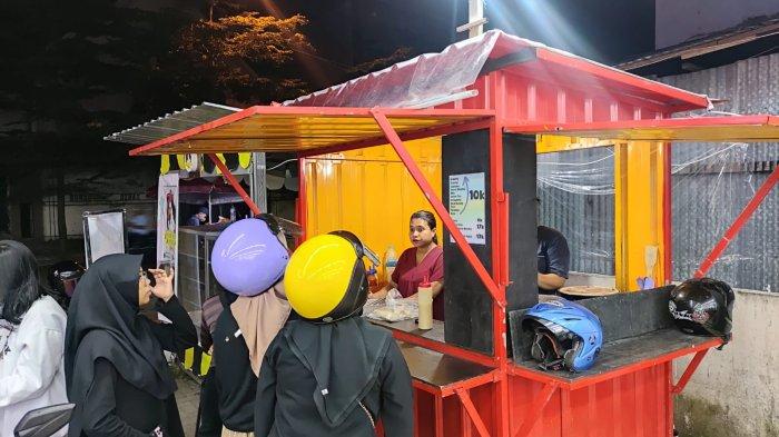 Kedai Sweet Crepes yang berlokasi di parkiran Alfamidi jalan Sultan Babullah, Waihaong, Kecamatan Nusaniwe, Kota Ambon, Kamis (20/7/2023).