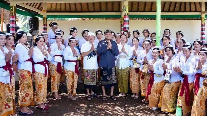 Metatah Massal Di Pura Prajapati Desa Sobangan Bali, Wabup Badung: Ringankan Beban Masyarakat