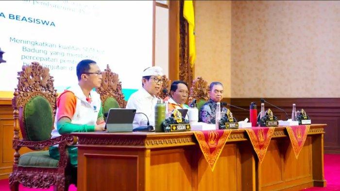 Bupati Badung Adi Arnawa Pimpin Sosialisasi Program Beasiswa 'Nak Badung' Tahun 2026