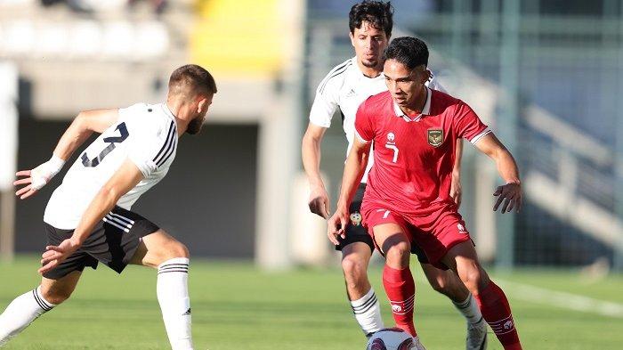 Aksi pemain Timnas Indonesia saat bertanding kontra Libya di laga uji coba kedua jelang Piala Asia 2023
