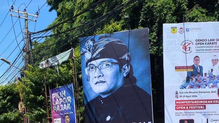 Baliho Giri Prasta - Namun walau demikian, baliho dengan wajah Bupati Badung mulai bermunculan, di area-area strategis bertuliskan 'GIRI UNTUK BALI' yang kemudian banyak dimaknai Giri Prasta akan maju bertarung dalam Pilgub Bali. 