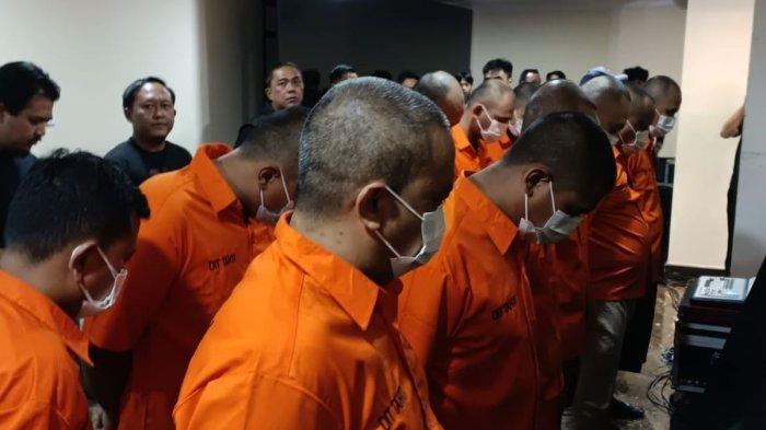 12 pelaku jual-beli ginjal sindikat internasional berhasil ditangkap oleh tim gabungan dari Polda Metro Jaya dan Mabes Polri.