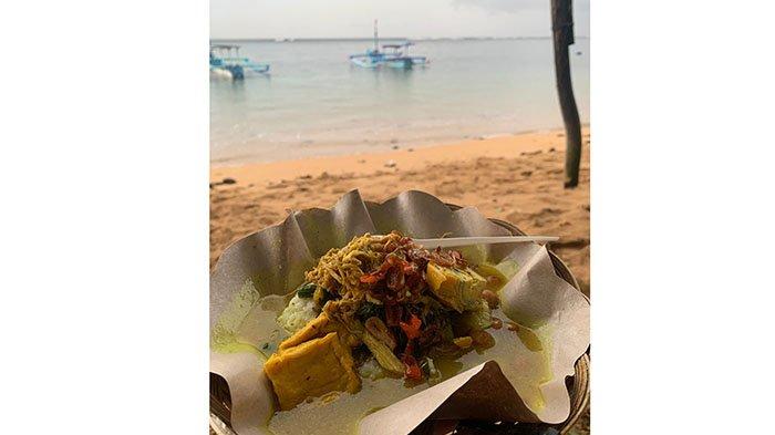 Bubur Bali Gacor di Pantai Karang Sanur, Denpasar