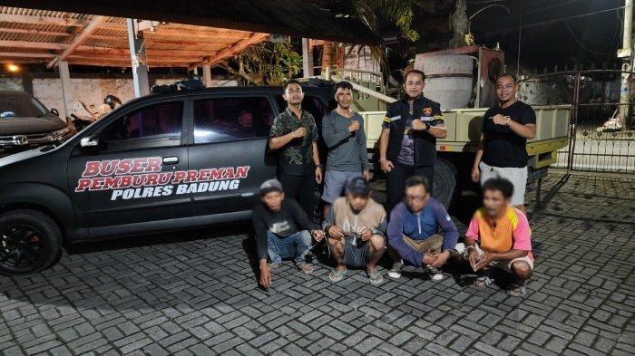 PELAKU - Empat pelaku pencurian Molen di Banjar Seseh, Desa Cemagi, Kecamatan Mengwi, Kabupaten Badung Bali beberapa waktu lalu.