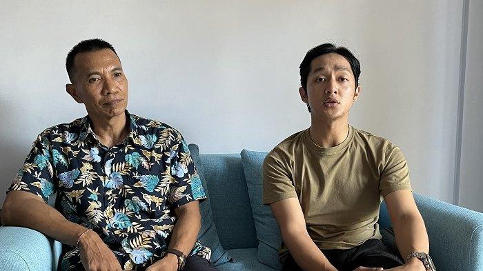Suasana saat klarifikasi Jero Dasaran Alit (kanan) soal kasus dugaan pelecehan seksual bertempat di Jalan Taman Pancing Timur, Denpasar pada Minggu 24 September 2023.