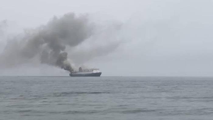 KMP Mutiara Timur I kandas sekitar Perairan Karangasem, tepatnya di Desa Bunutan, Kecamatan Abang, Kab. Karangasem, Rabu 16 November 2022. Inilah tanda-tanda kapal kandas.