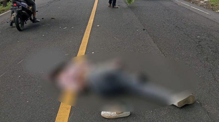Kecelakaan lalu lintas tunggal menimpa Putu Sugiartama, 18 tahun warga Banjar Brongbong Desa Celukanbawang Kecamatan Gerokgak Kabupaten Buleleng, di Jalur Denpasar-Singaraja, Jumat 26 Januari 2024.
