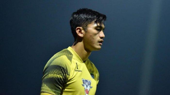Fitrul Dwi Rustapa - Dalam laman resmi Persib Bandung, disebutkan bahwa kebersamaan Persib Bandung dan penjaga gawang Fitrul Dwi Rustapa berakhir, bersamaan dengan tuntasnya perjuangan Maung Bandung di Liga 1 2023-2024.