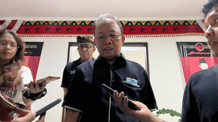 Wayan Koster, Ketua DPD PDIP Bali. Ungkap hasil quick count tak sesuai target - Koster Lesu, Ungkap Hasil Quick Count Pilpres Tak Sesuai Target